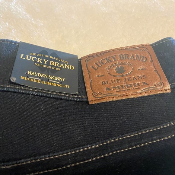 NWT Lucky Jean Hayden Skinny - Size 28 - Dark Wash - Picture 2 of 6